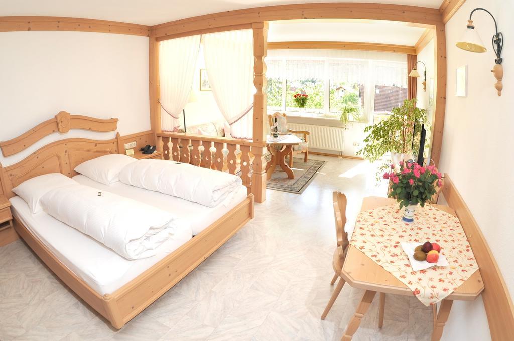 Hotel Dernbachtal Eksteriør billede